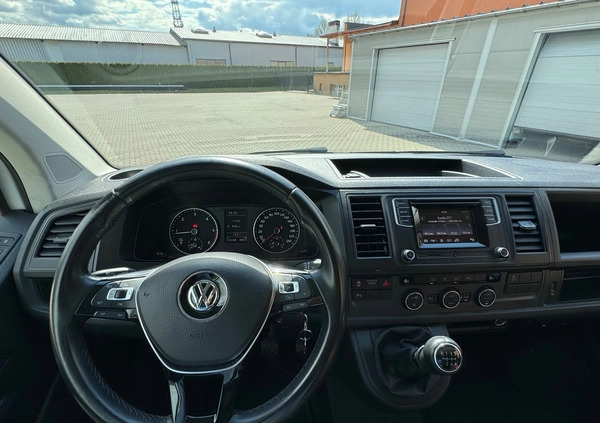 Volkswagen Caravelle cena 149000 przebieg: 111000, rok produkcji 2019 z Słupsk małe 277